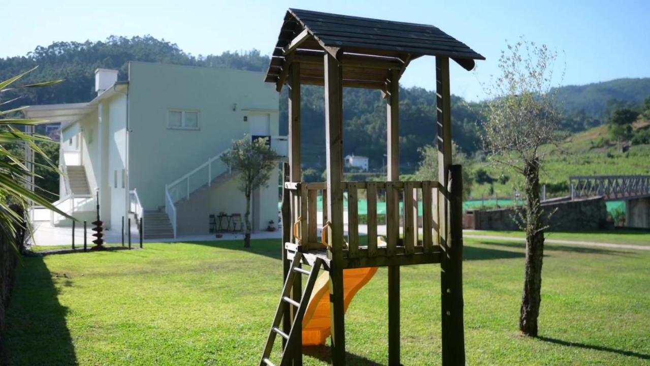 Funileiro, Apartamentos E Quartos Amares Eksteriør billede