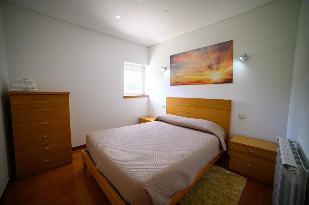 Funileiro, Apartamentos E Quartos Amares Eksteriør billede
