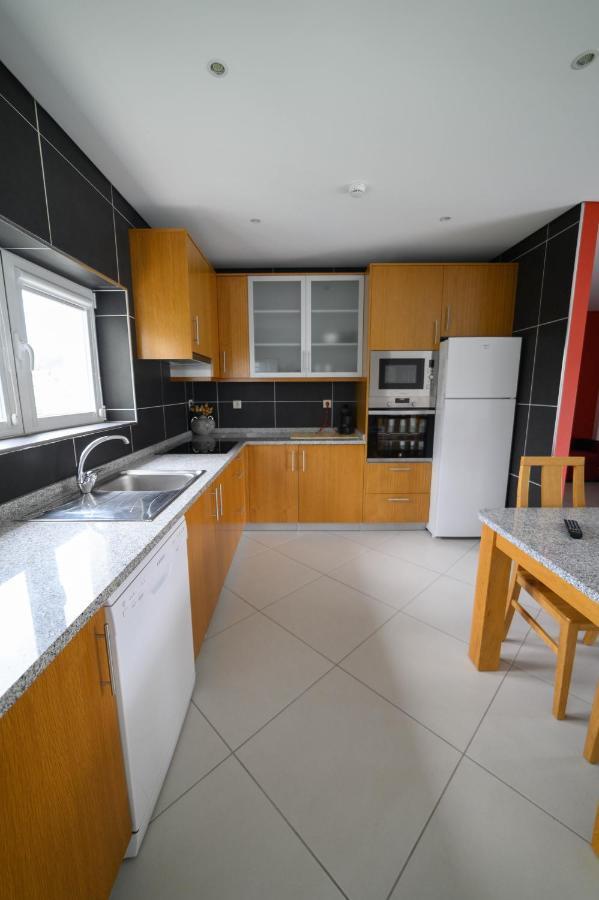 Funileiro, Apartamentos E Quartos Amares Eksteriør billede