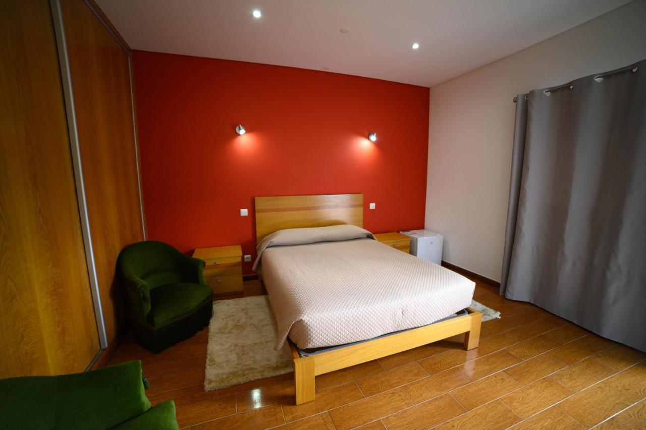 Funileiro, Apartamentos E Quartos Amares Eksteriør billede