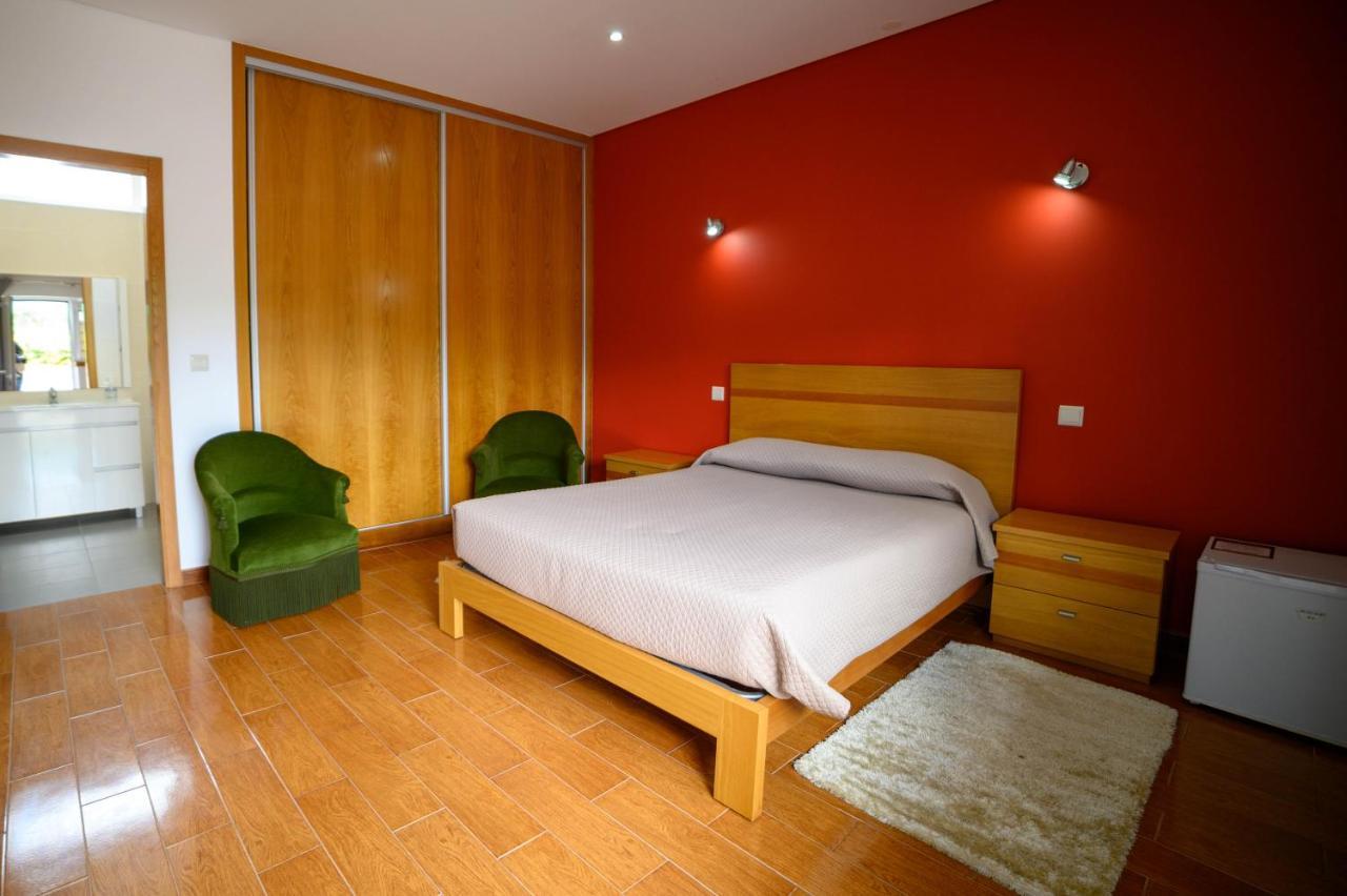 Funileiro, Apartamentos E Quartos Amares Eksteriør billede