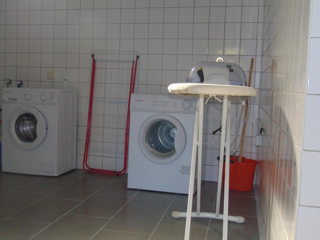 Funileiro, Apartamentos E Quartos Amares Eksteriør billede