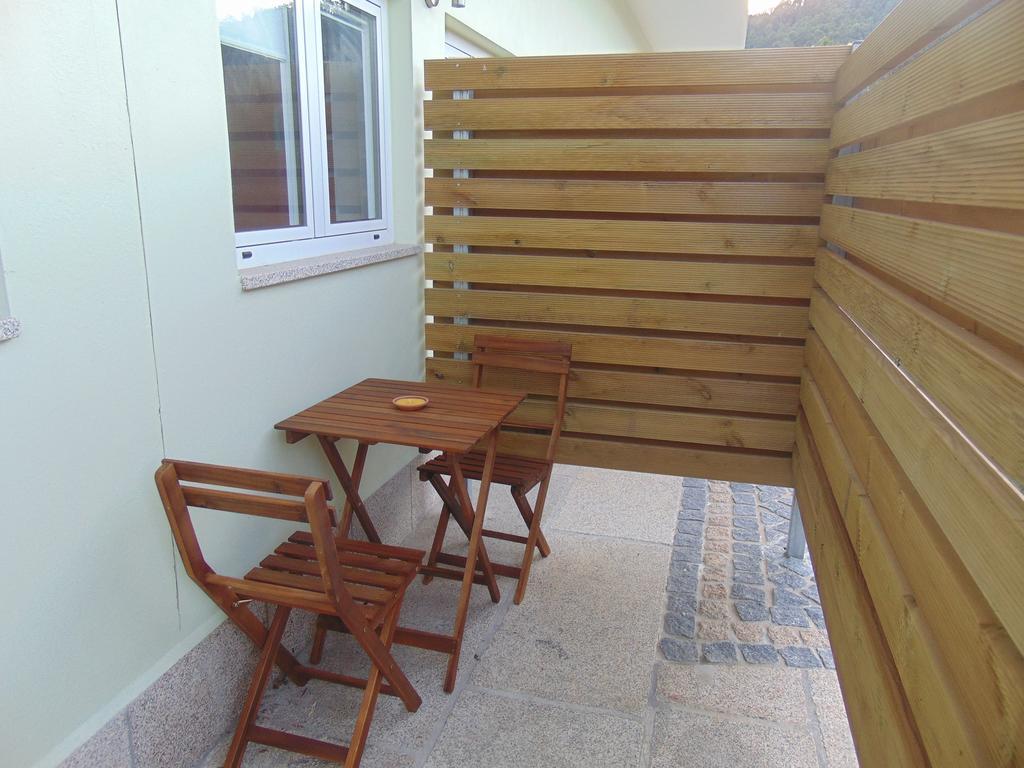 Funileiro, Apartamentos E Quartos Amares Eksteriør billede